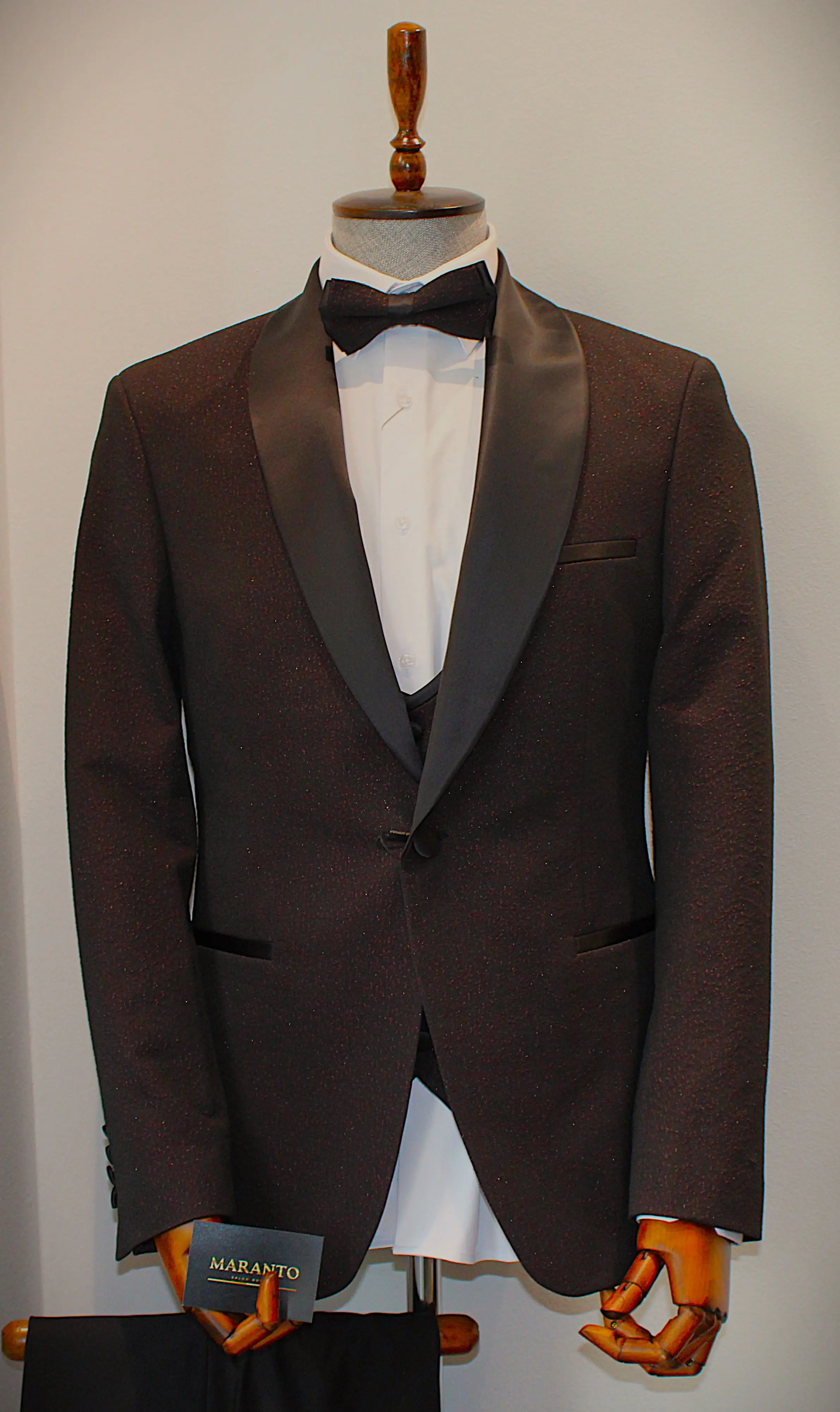 Muško odijelo premium kvalitete