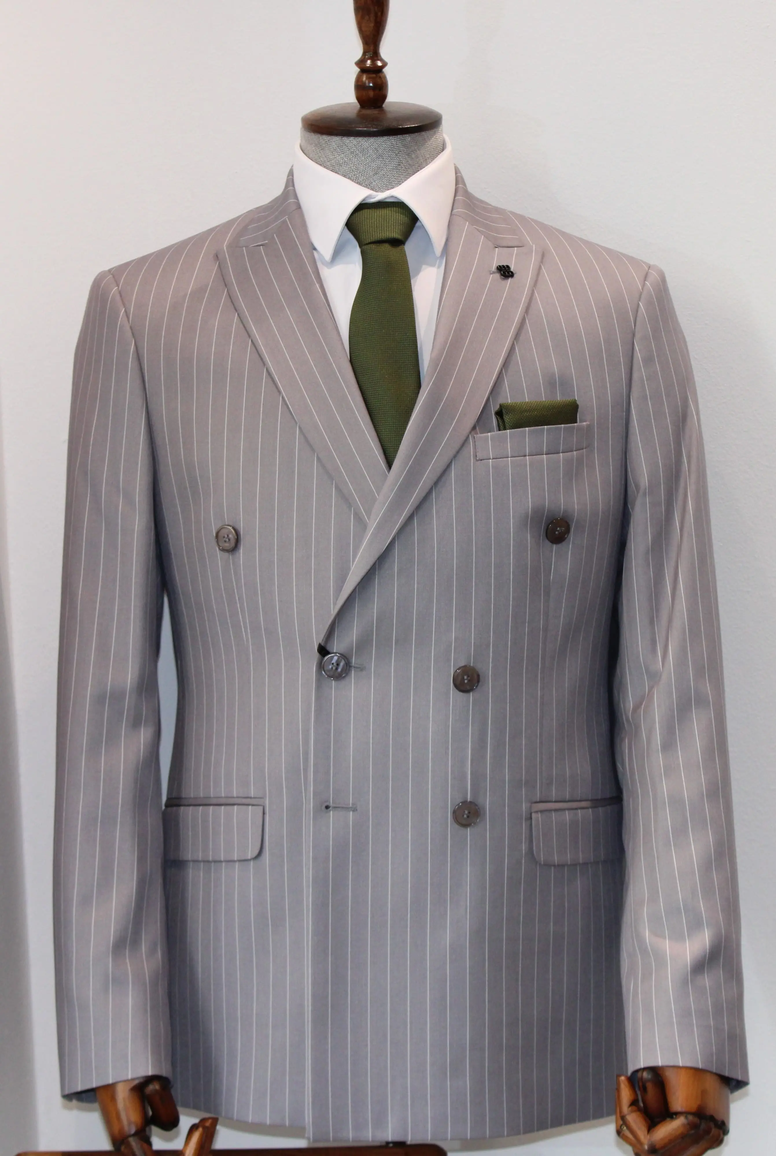 Muško odijelo premium kvalitete